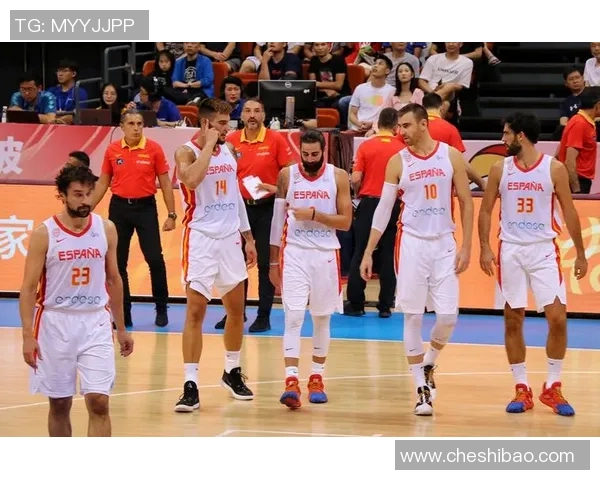 深圳篮球队在世界杯预选赛积分榜上以57分稳居第一名展现强劲实力 深圳篮球队在世界杯预选赛积分榜上以57分稳居第一名展现强劲实力