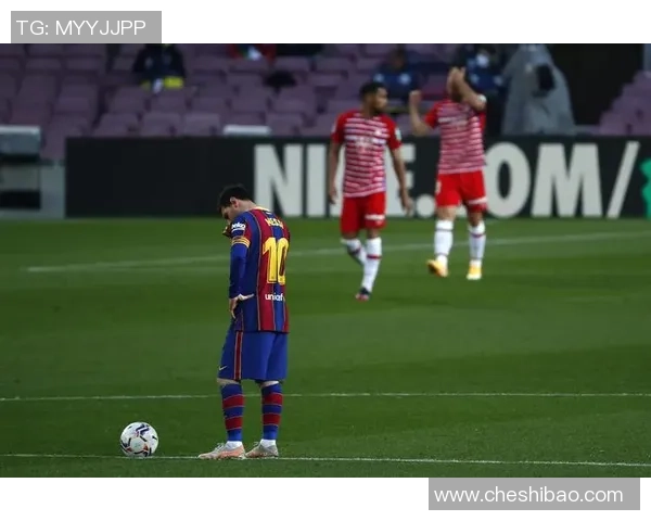 足球明星低头瞬间高清特写展现他们的专注与魅力 足球明星低头瞬间高清特写展现他们的专注与魅力